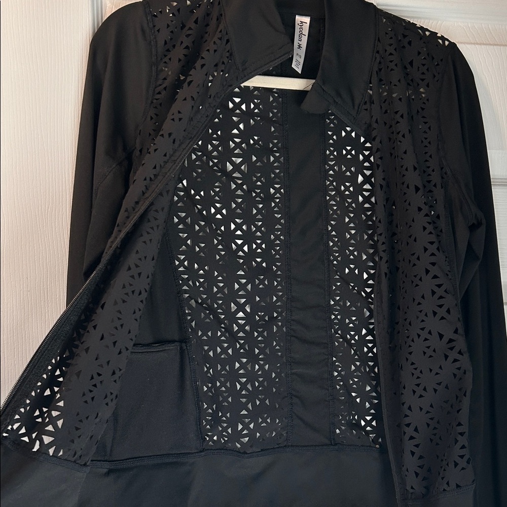 Kyodan Black Laser-Cut zip Athletic Jacket Small
